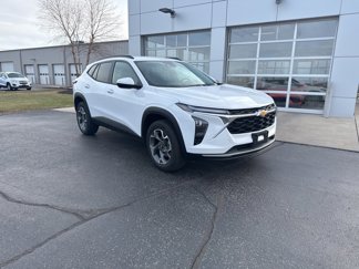 Certified 2024 Chevrolet Trax LT w/ Driver Confidence Package image 1