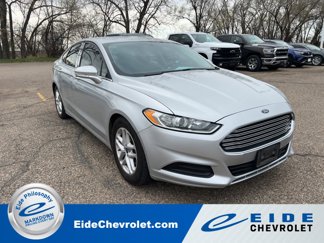 Used 2016 Ford Fusion SE image 1