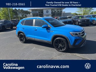 Certified 2022 Volkswagen Taos SEL w/ Panoramic Sunroof Package image 1
