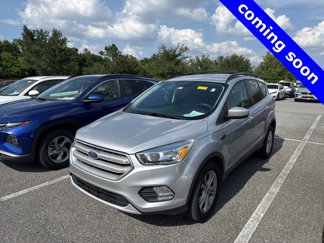 Used 2018 Ford Escape SE w/ SE Sync 3 Package image 1