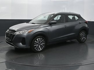 Used 2022 Nissan Kicks SV image 1