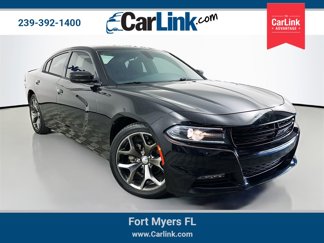 Used 2015 Dodge Charger SXT image 1