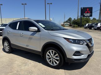 Used 2020 Nissan Rogue Sport SV image 1