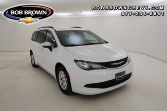 Used 2021 Chrysler Voyager Lxi w/ Cold Weather Group image 1