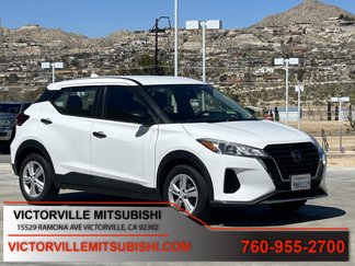 Used 2021 Nissan Kicks S image 1