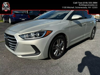 Used 2017 Hyundai Elantra SE image 1
