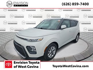 Used 2022 Kia Soul LX w/ Technology Package image 1