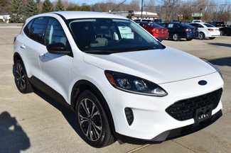 Used 2022 Ford Escape SE image 1