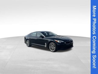 Used 2018 Kia Stinger image 1
