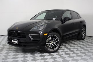 Certified 2025 Porsche Macan image 1