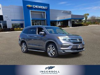 Used 2016 Honda Pilot Touring image 1