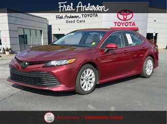 Used 2019 Toyota Camry LE image 1