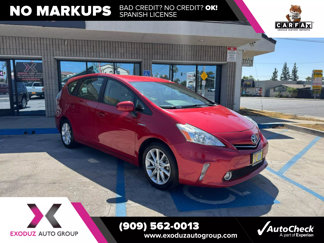 Used 2014 Toyota Prius V Five image 1