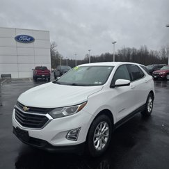 Used 2018 Chevrolet Equinox LT image 1