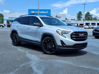 Used 2021 GMC Terrain SLT w/ Infotainment Package II image 1