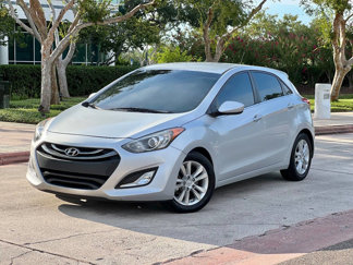 Used 2015 Hyundai Elantra GT image 1