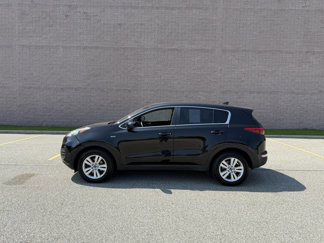 Used 2017 Kia Sportage LX image 1