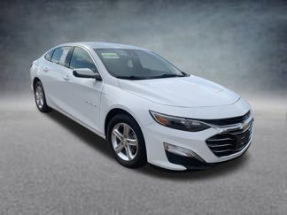 Used 2024 Chevrolet Malibu LS w/ Driver Confidence Package image 1