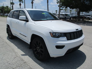 Used 2018 Jeep Grand Cherokee Altitude image 1