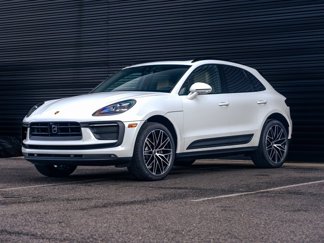 Certified 2025 Porsche Macan image 1