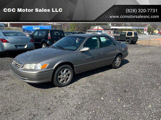Used 2000 Toyota Camry LE image 1