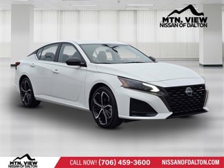 Used 2023 Nissan Altima 2.5 SR image 1
