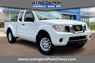 Used 2018 Nissan Frontier SV image 1
