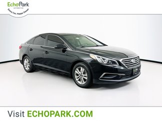 Used 2017 Hyundai Sonata SE image 1