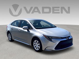 Used 2022 Toyota Corolla LE image 1
