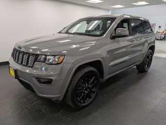 Used 2019 Jeep Grand Cherokee Altitude image 1