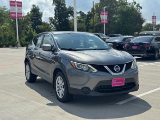 Used 2017 Nissan Rogue Sport S image 1