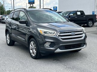 Used 2017 Ford Escape SE w/ Equipment Group 201A image 1