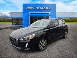 Used 2019 Hyundai Elantra GT image 1