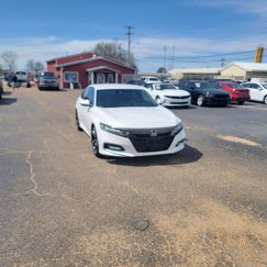 Used 2018 Honda Accord Sport image 1