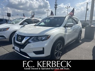 Used 2019 Nissan Rogue SV w/ Premium Package image 1