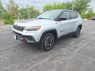 Used 2024 Jeep Compass Trailhawk w/ Trailhawk Elite Group image 1