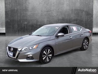 Used 2022 Nissan Altima 2.5 SV image 1