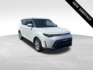 Used 2023 Kia Soul LX w/ LX Technology Package image 1