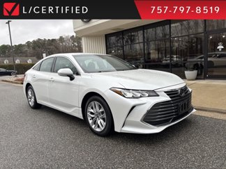 Used 2022 Toyota Avalon XLE image 1