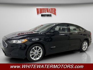 Used 2019 Ford Fusion SE image 1