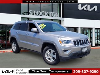 Used 2016 Jeep Grand Cherokee Laredo image 1