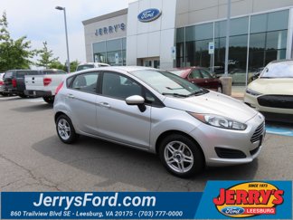 Used 2017 Ford Fiesta SE image 1