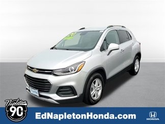 Used 2020 Chevrolet Trax LT w/ LT Convenience Package image 1