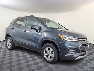 Used 2022 Chevrolet Trax LT w/ LT Convenience Package image 1