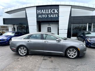Used 2014 Lincoln MKZ image 1