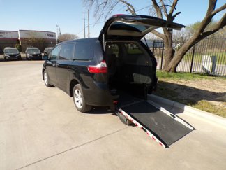 Used 2020 Toyota Sienna L image 1