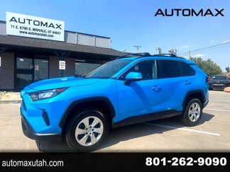 Used 2021 Toyota RAV4 LE image 1