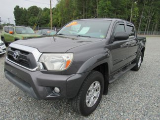 Used 2013 Toyota Tacoma PreRunner image 1