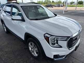 Used 2022 GMC Terrain SLE w/ Driver Convenience Package image 1