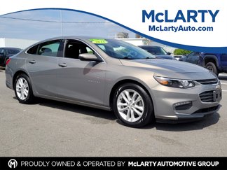 Used 2018 Chevrolet Malibu LT w/ Driver Confidence Package image 1